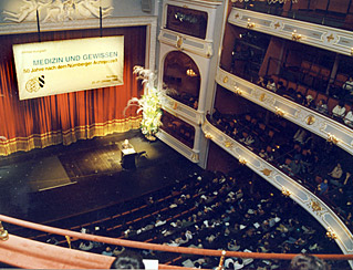  Foto: Der Kongreß 'Medizin und Gewissen', Nürnberg 1996 