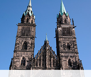  Foto: Lorenzkirche Nürnberg< 